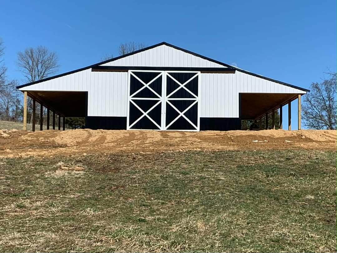 Large barn and shop construction project